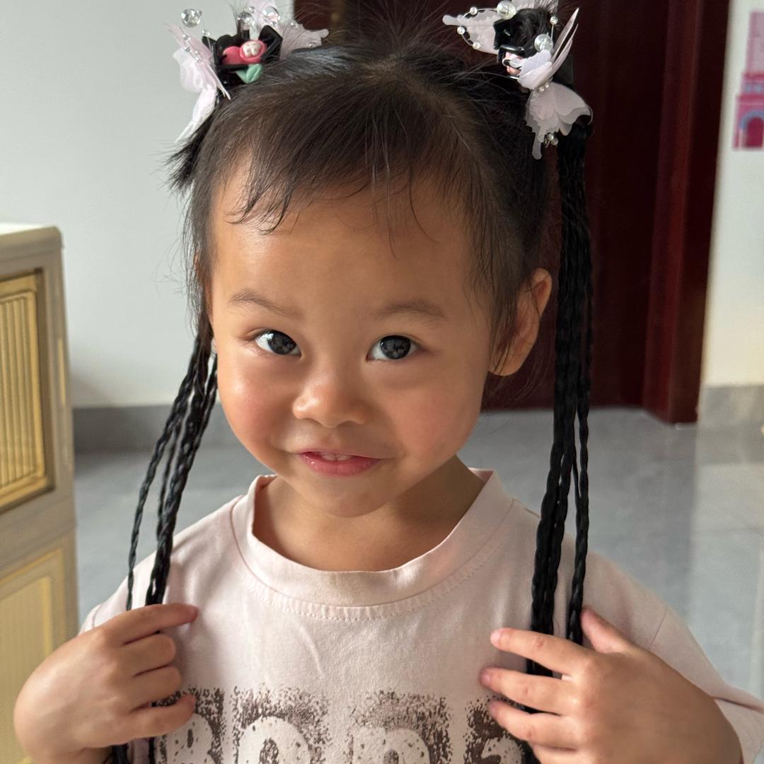 坑坑是仙女。