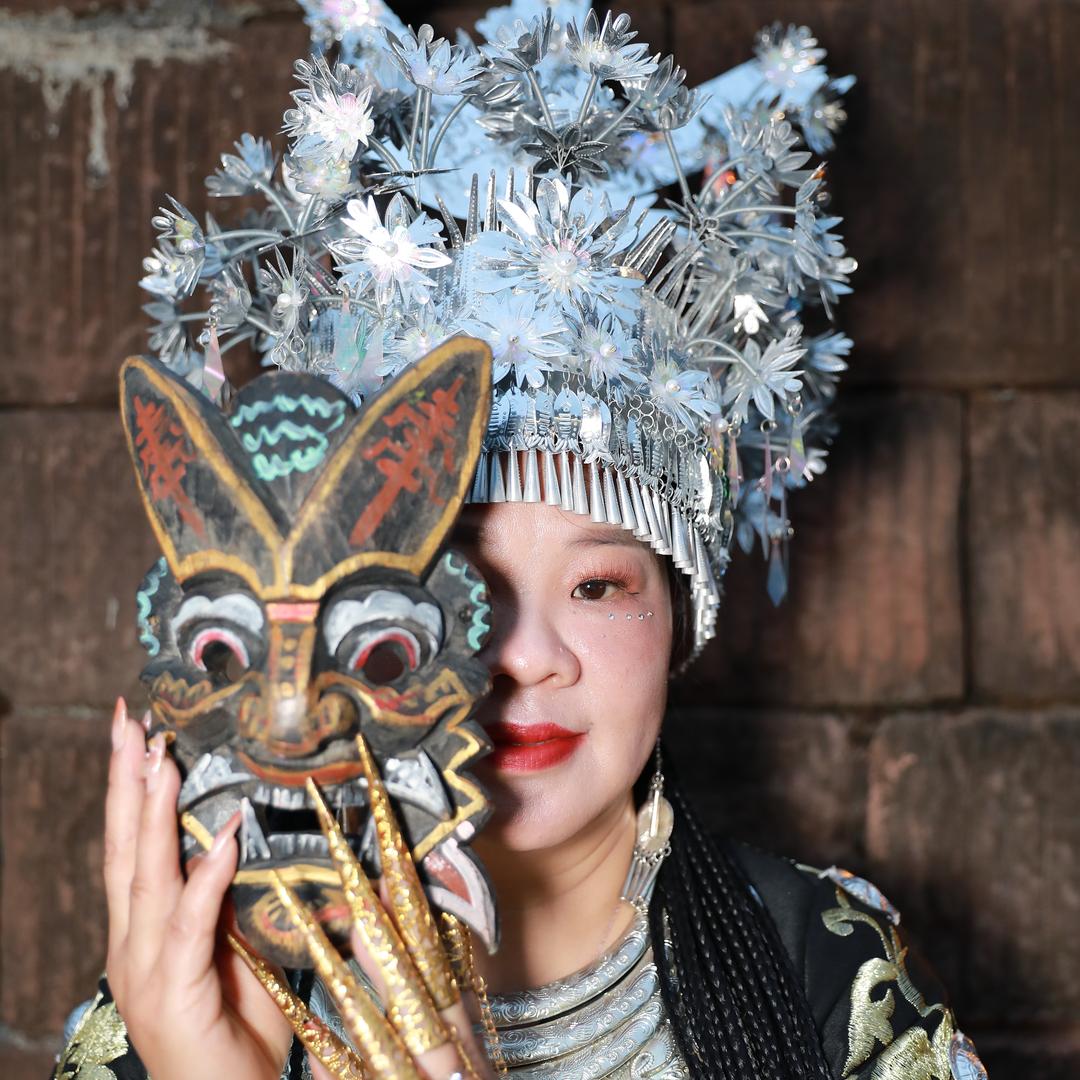 红儿【华仔酒店）