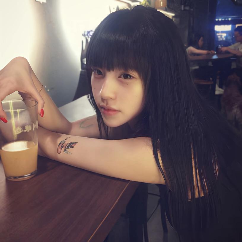 鸽子^
