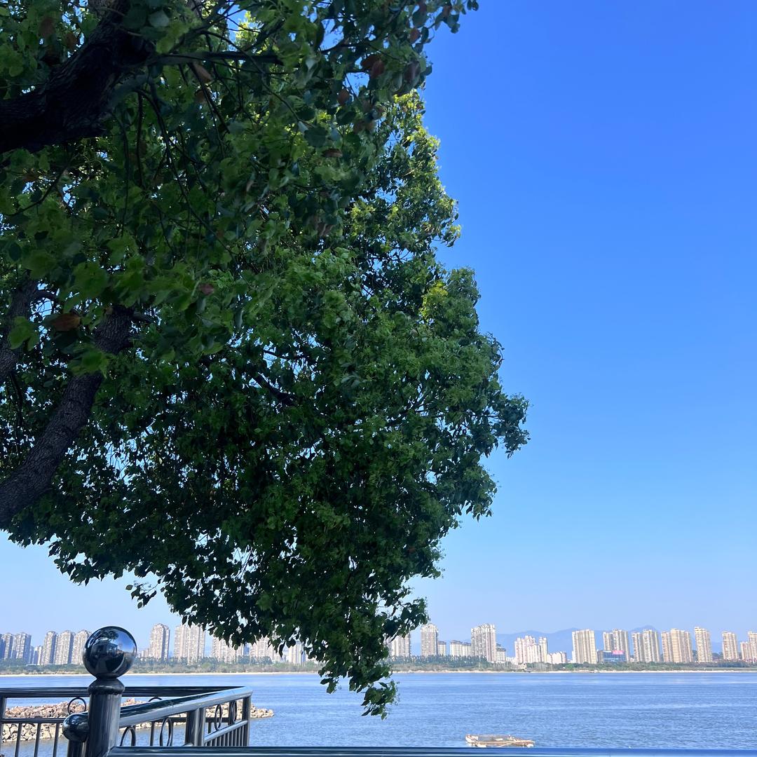 享美男士生活馆