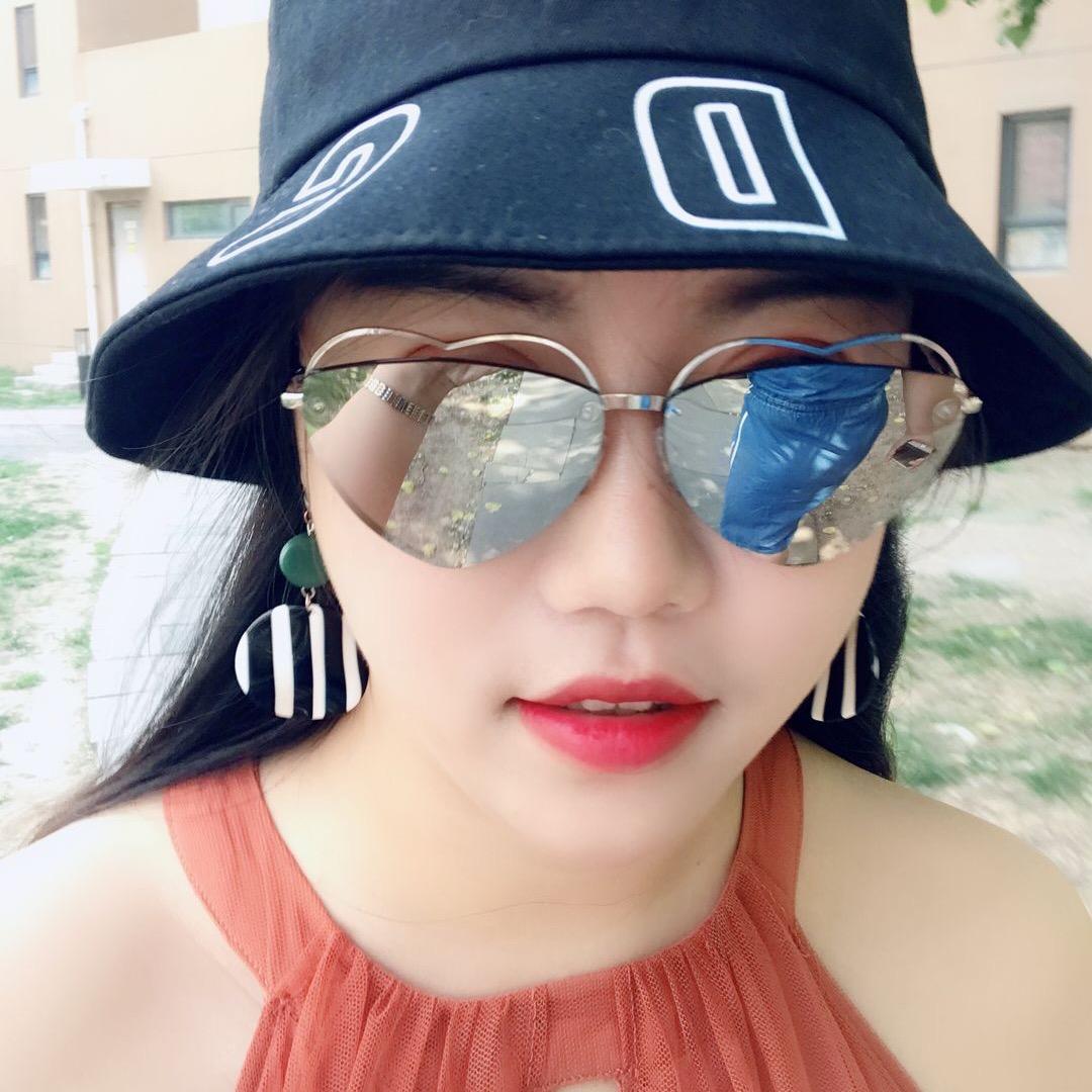 我要的不止拥抱