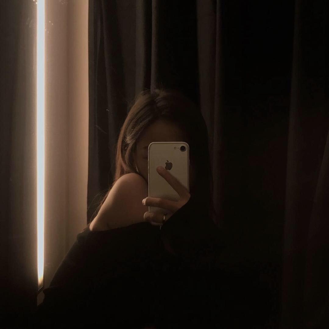 不和18岁以上男生谈恋爱