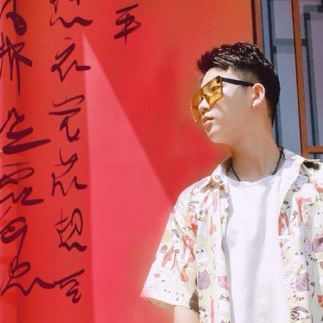 弟弟艺博〈教化妆〉