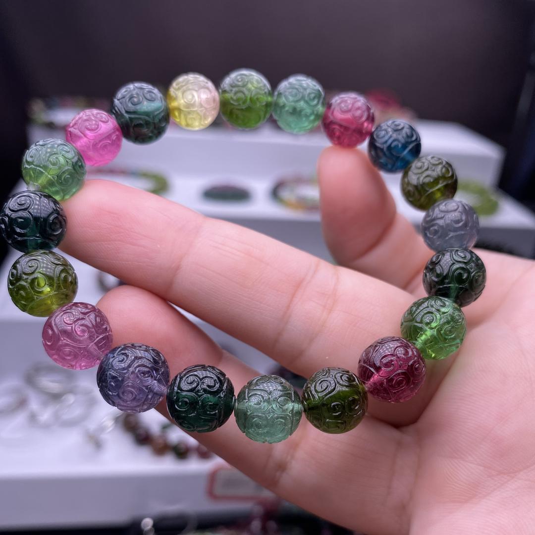 起风水晶珠宝行