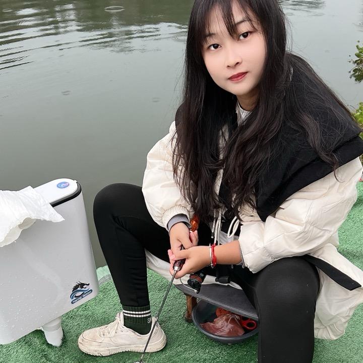 村花爱钓鱼