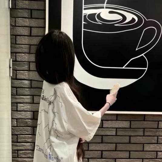 好傻^