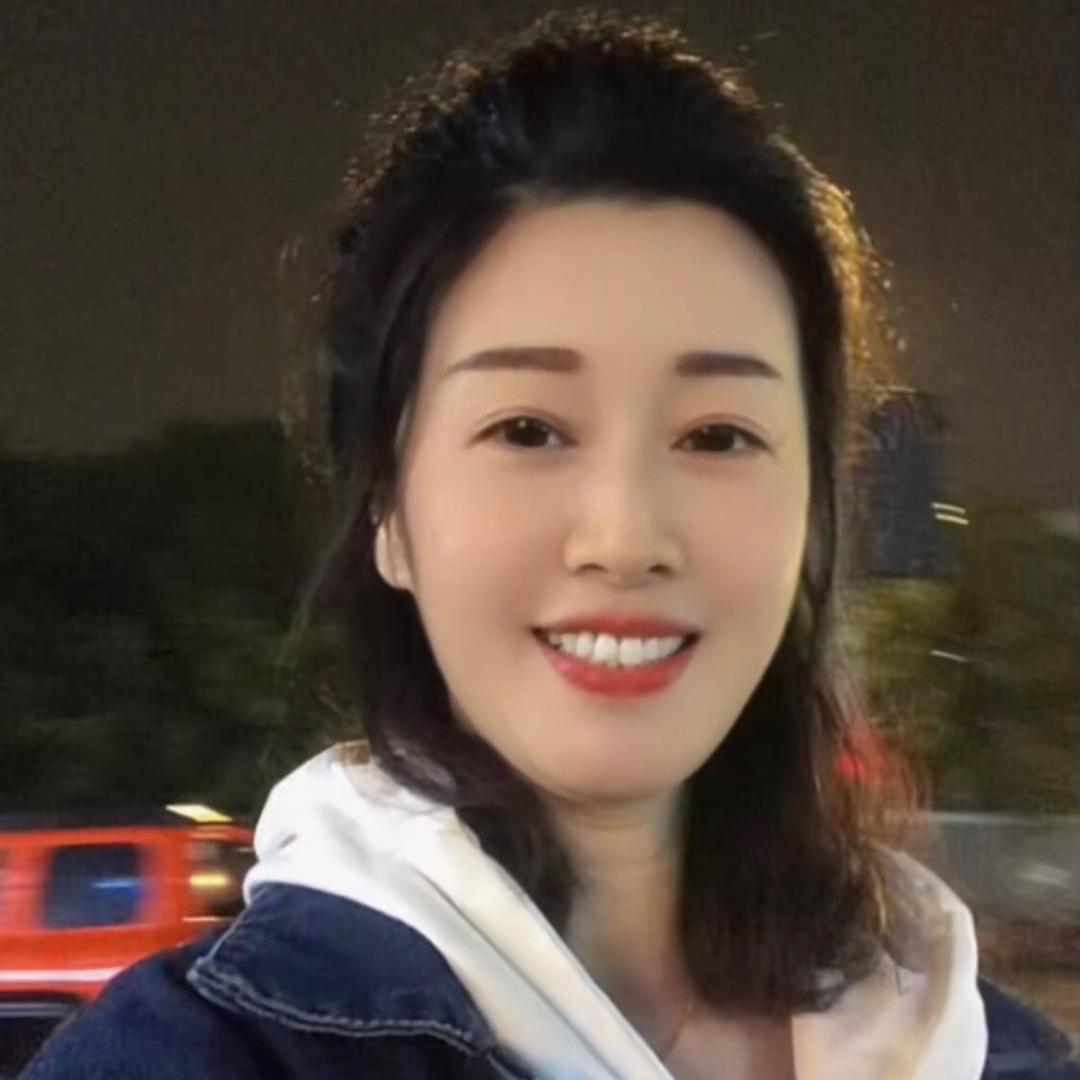 陈陈哈
