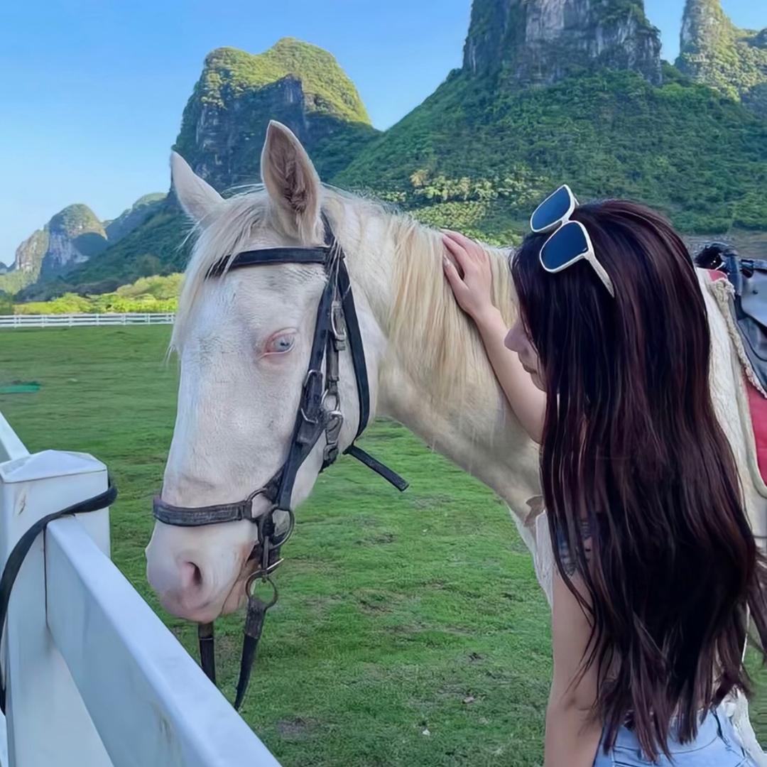 确山七七美甲美容