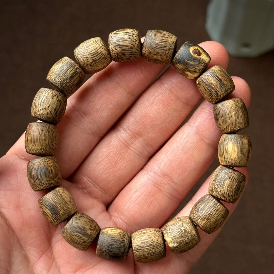 香佬俊沉香阿俊