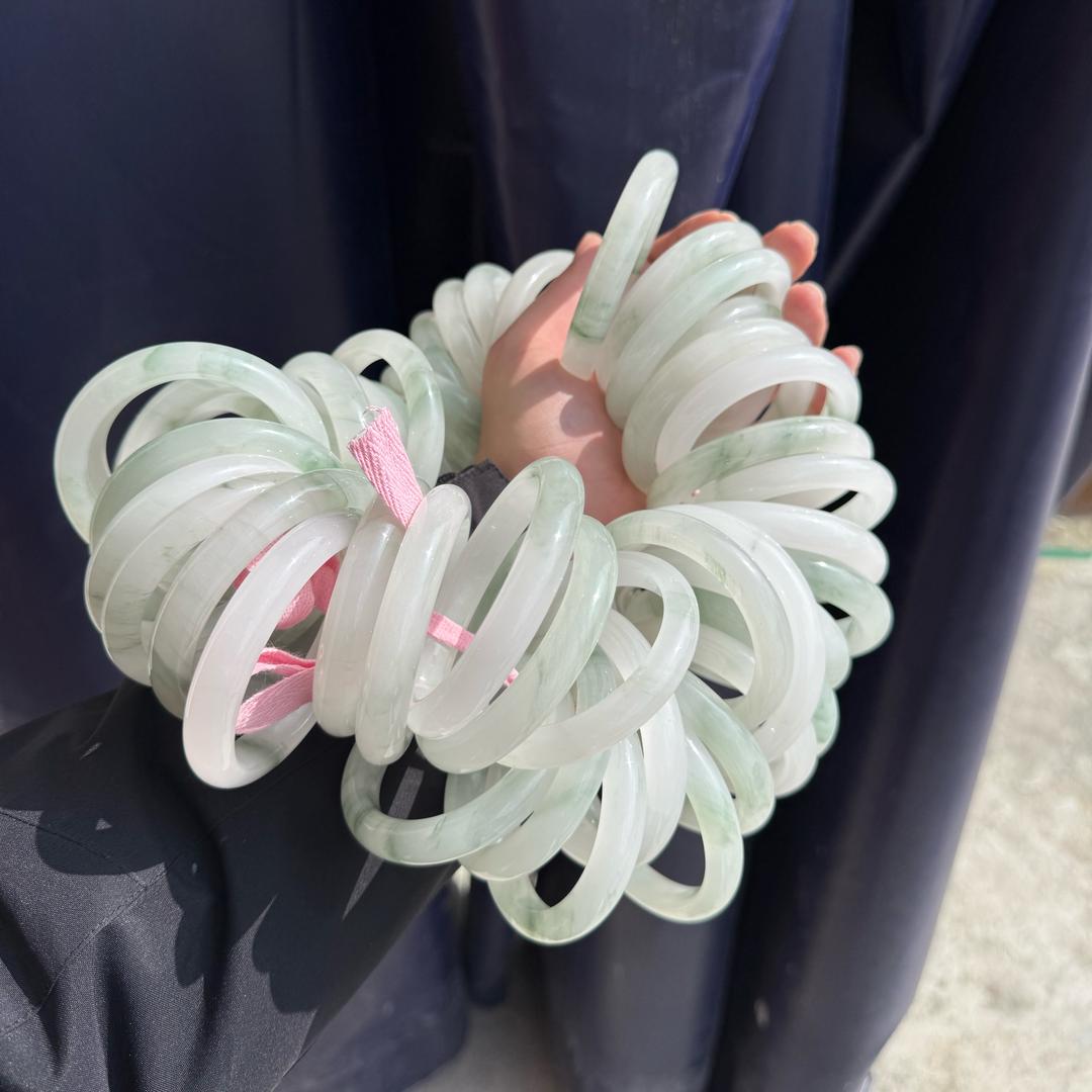 天山翠手镯工厂直销 征厂长