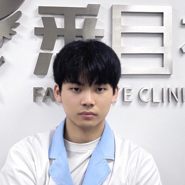 少儿验光师小凯