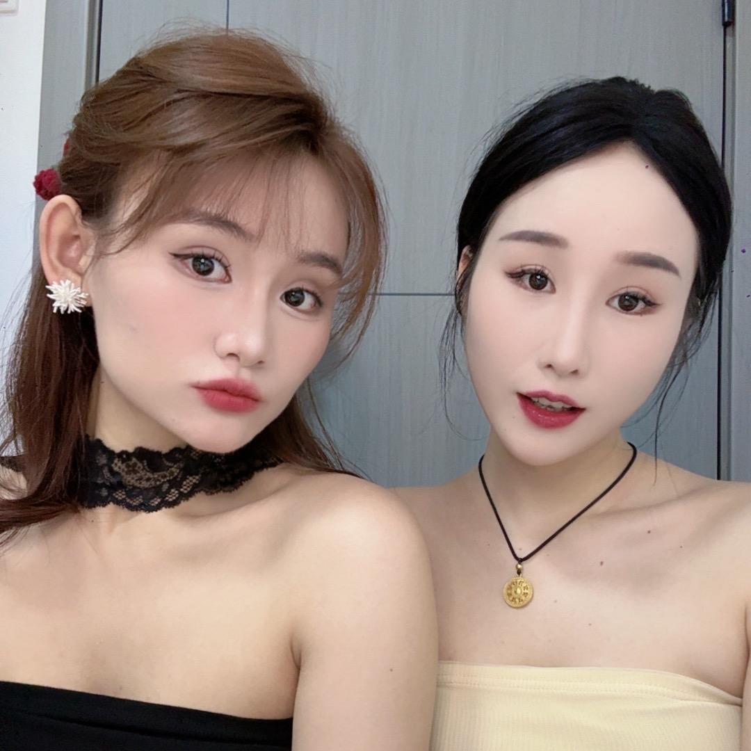 两个知心姐姐👭