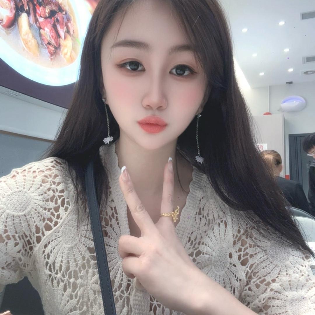 🌺颜沫'C