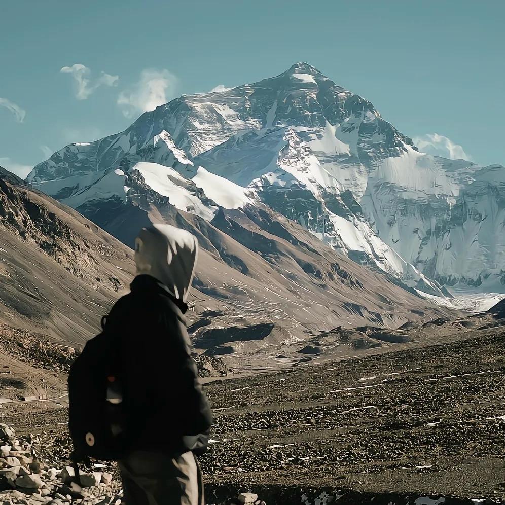 Martin喜欢弹民谣