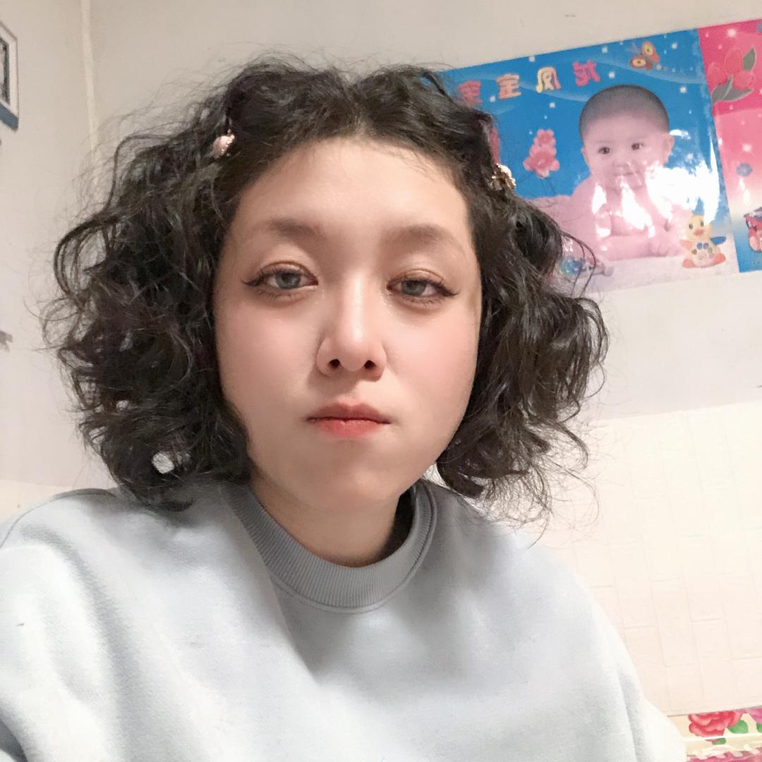 王者峡谷草丛里