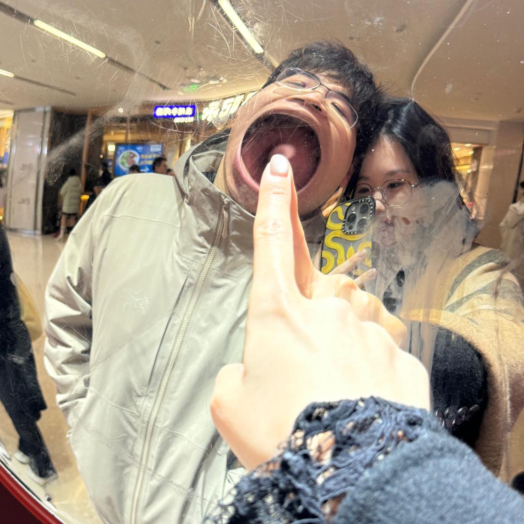 奥奥和罗猪的日常