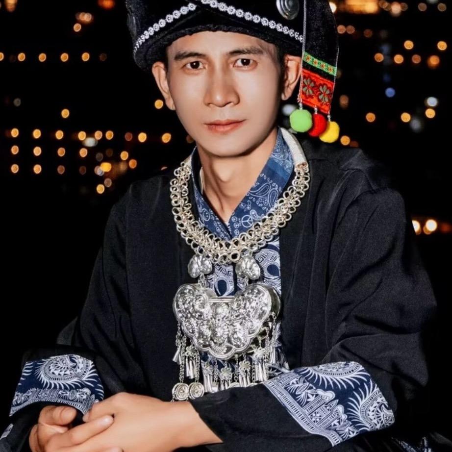 ツ晊恦ツ🌈 🌈妤初装饰