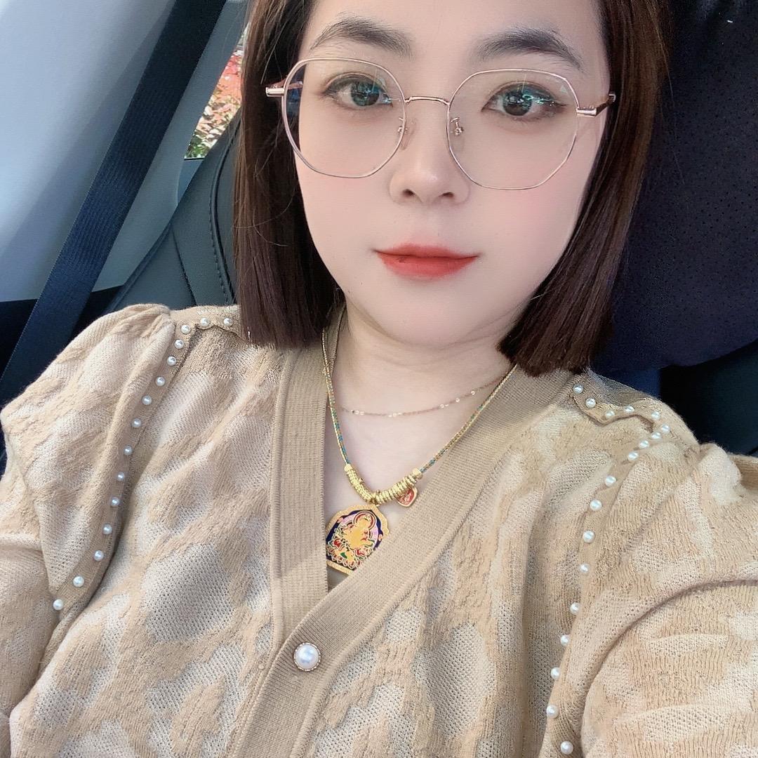 丹丹女装孤品（可批发）