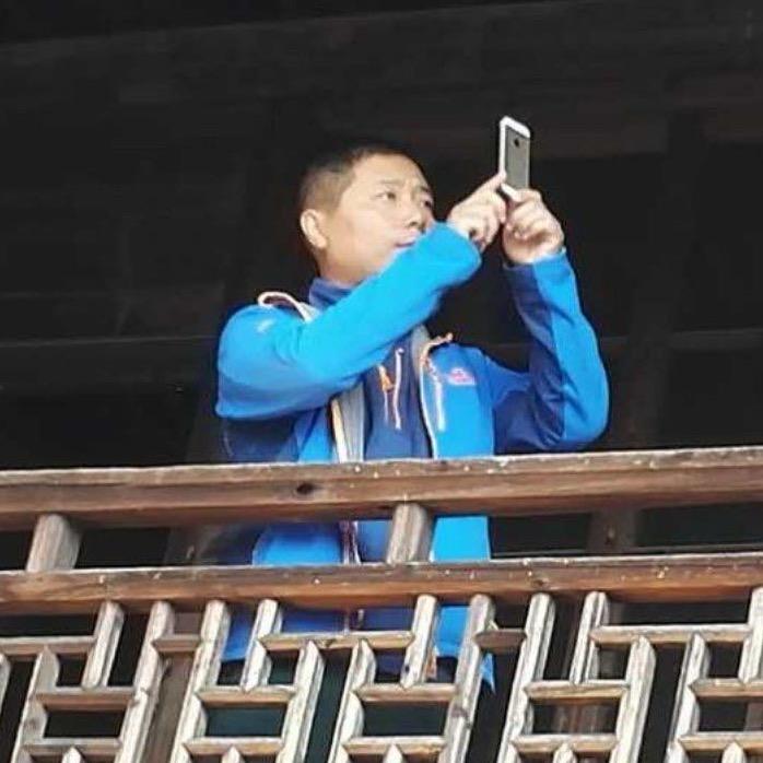 卍随新虔行