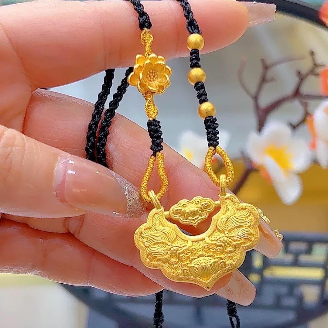 俏佳甄品汇时尚饰品