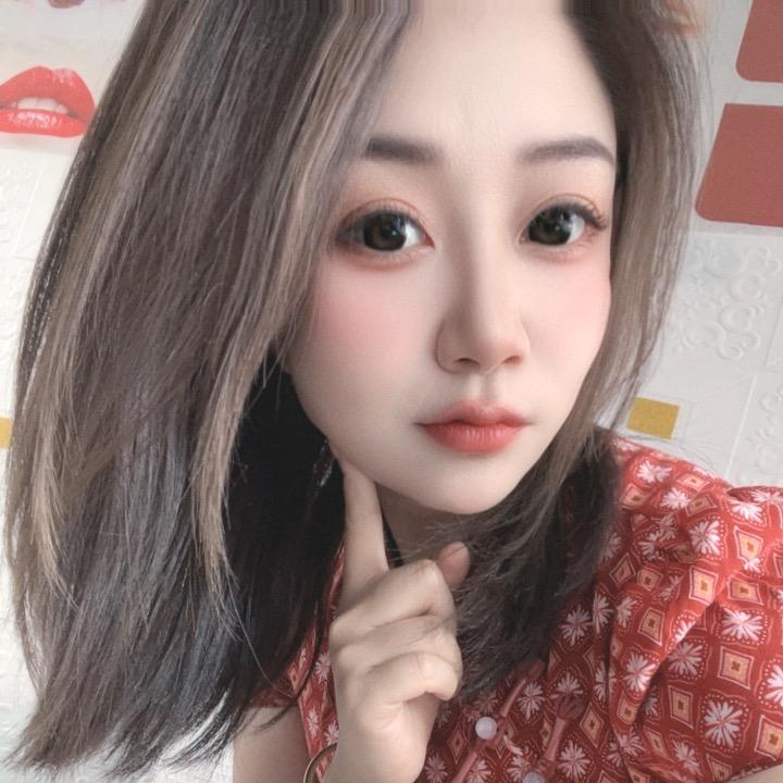 眉   眼  唇   美睫  美甲