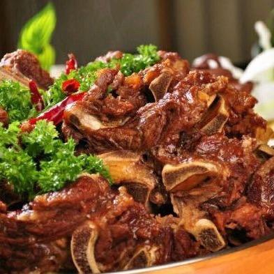 鲜闷好吃的牛骨