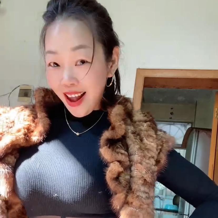 甜甜的嘴唇