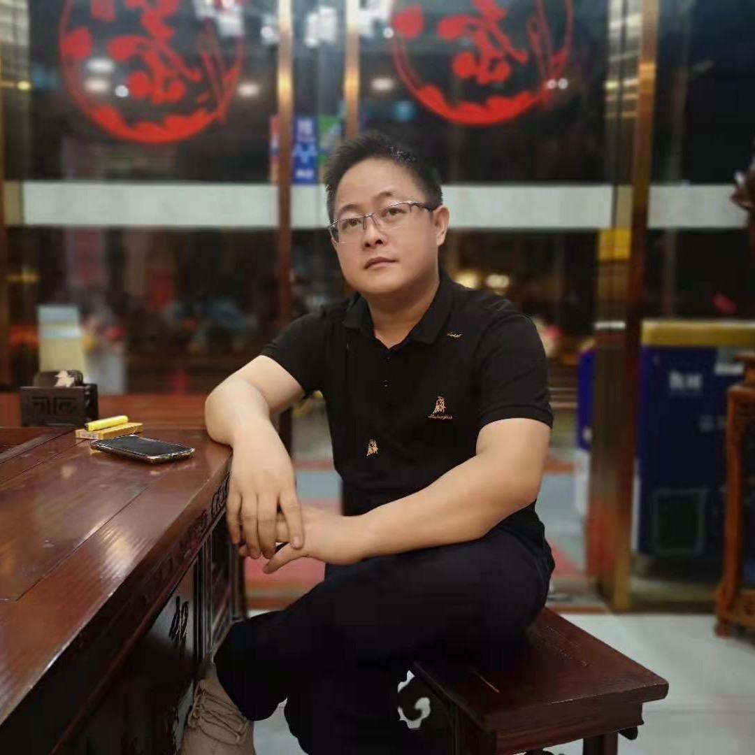 宏