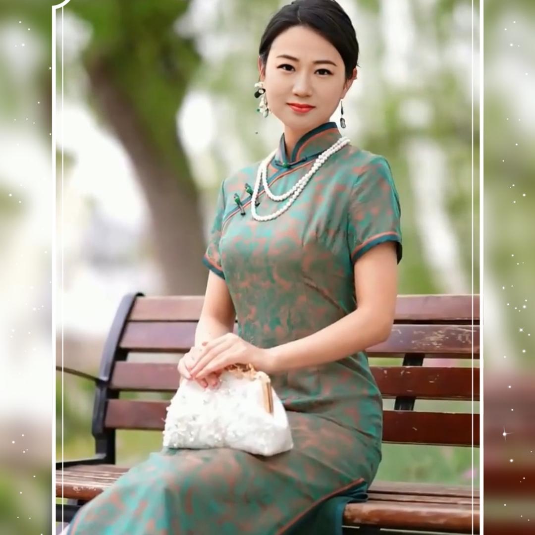 亿沐阁女装