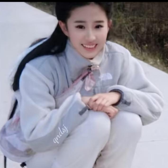 ：没有故事的女同学