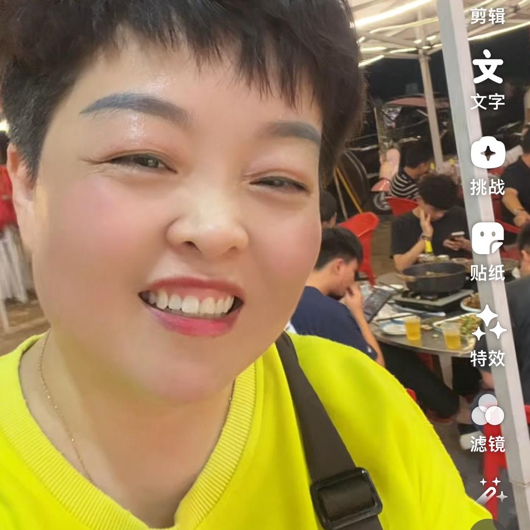 阜阳老王烧烤总店二姐