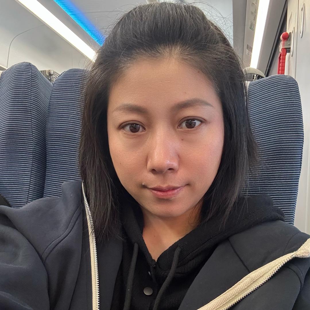 笑着说再见
