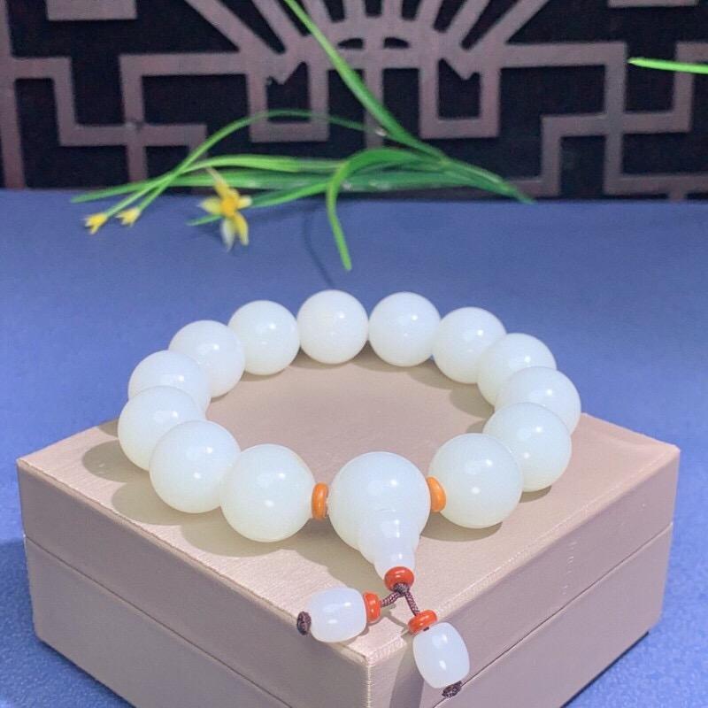 苗苗高端和田玉手镯挂件