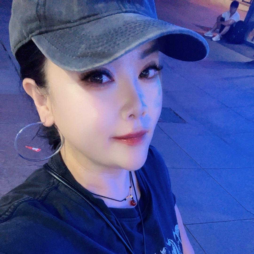 做酒水小姐姐～～与时俱进