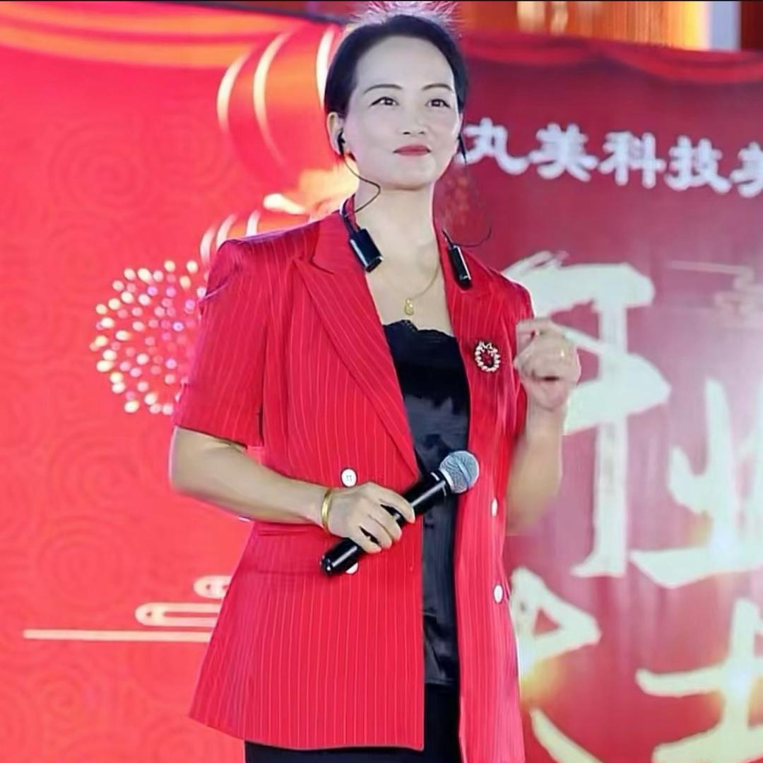 黄冈婷婷