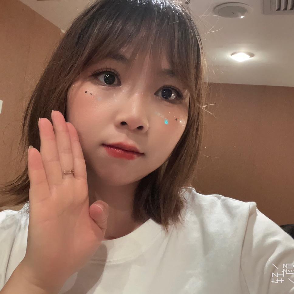 奕奕