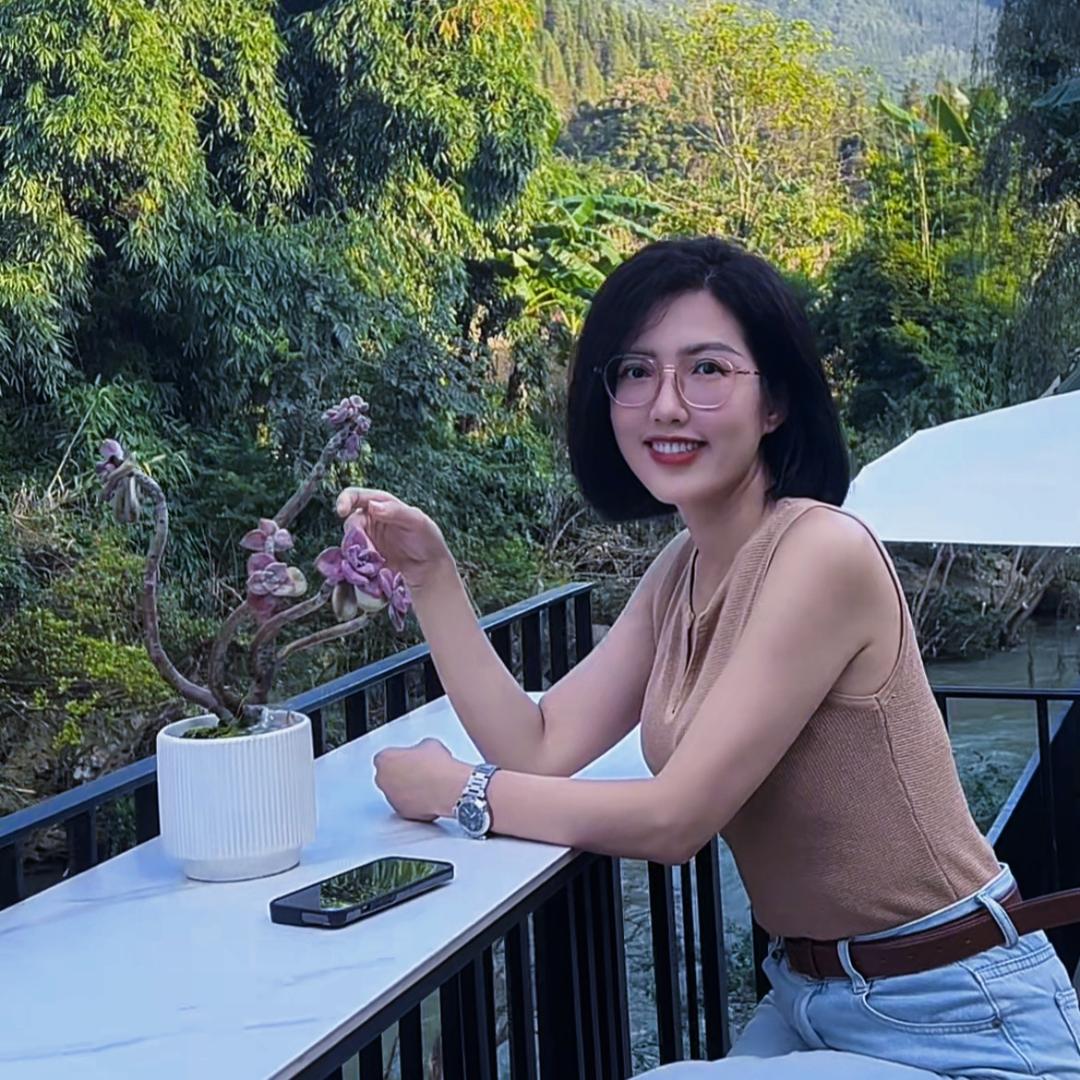 努力版  向微微