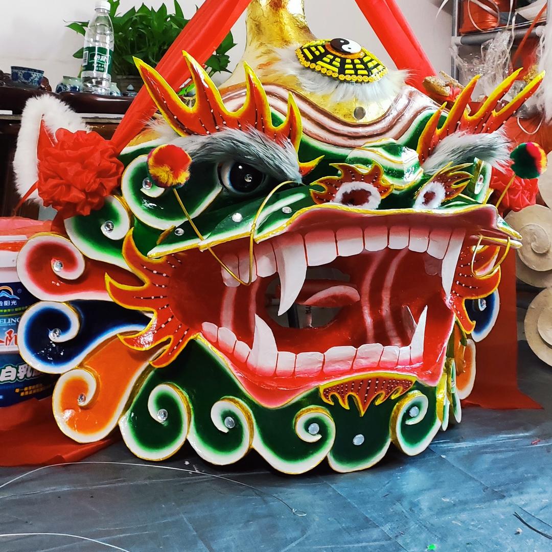 彬狮藝紥作展览工作室