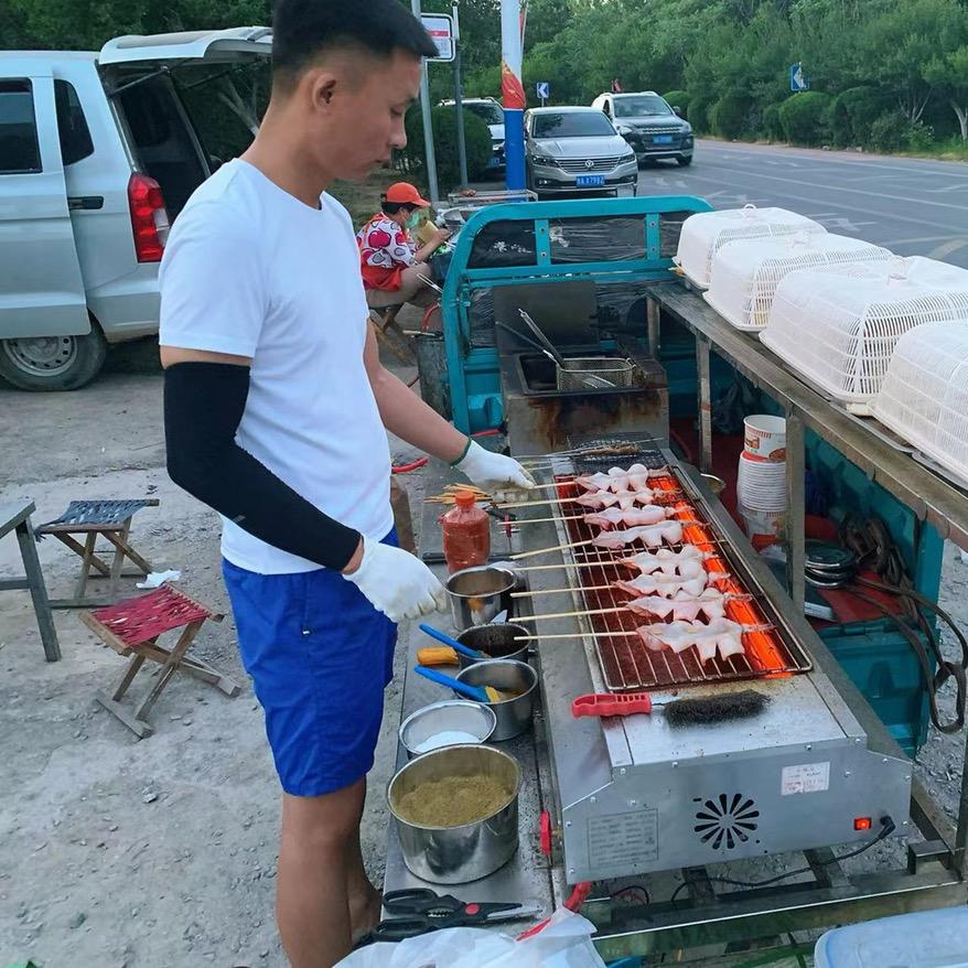 猴嫂臭豆腐彩石店