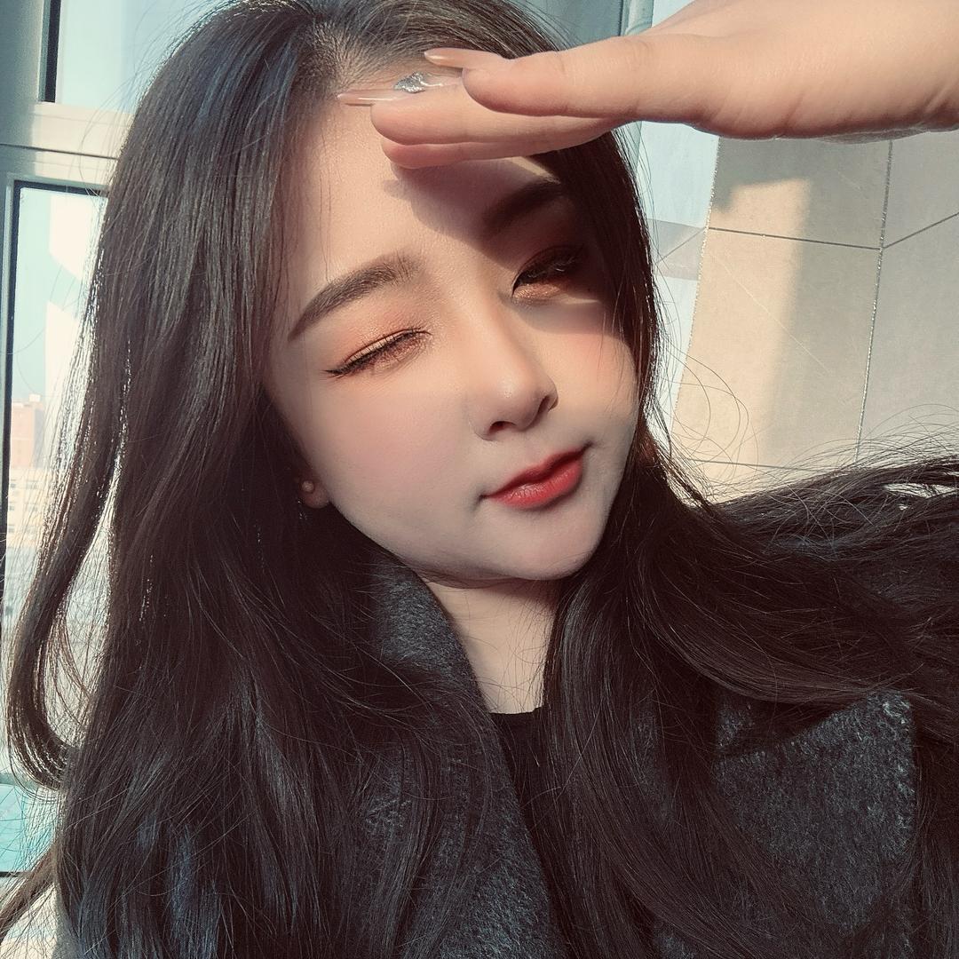 乖.