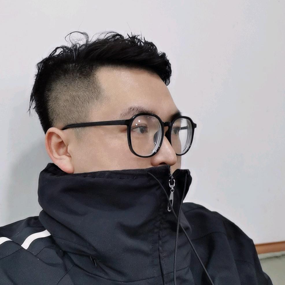 东腾易车   烧眼镜二手车