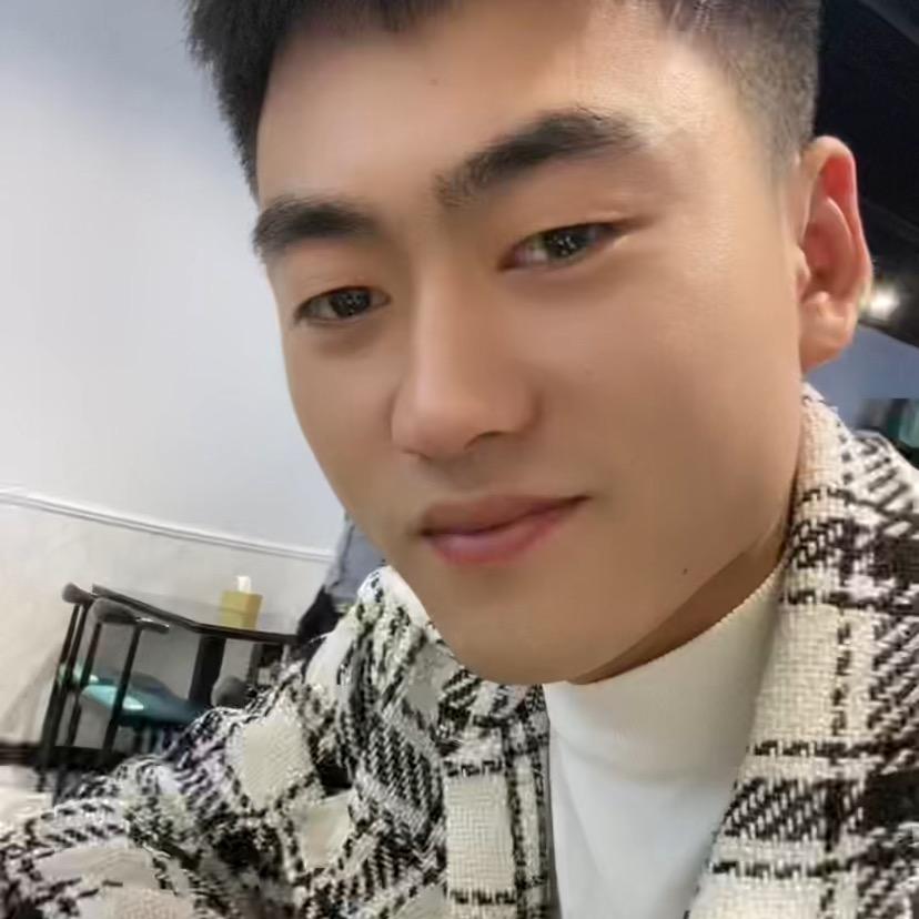 河南古尊  刘帅