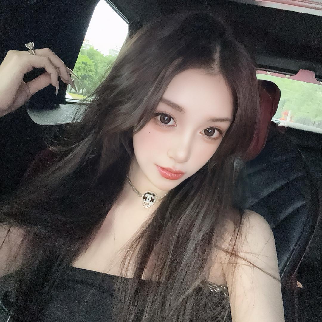 大眼妹👀