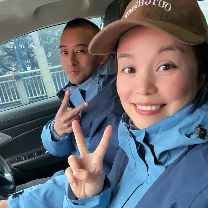 我叫阿芹. 老公叫小军