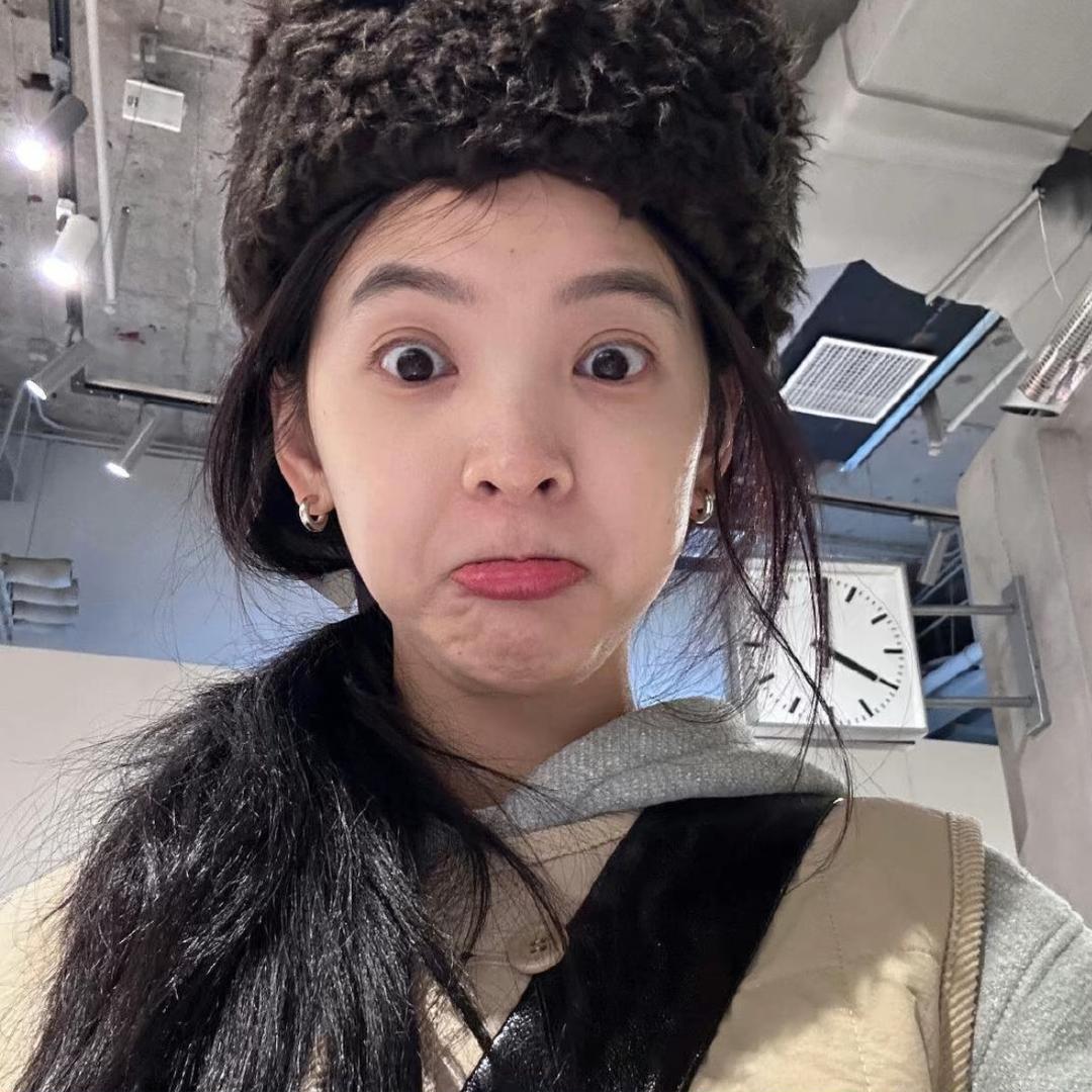 苦茶子.