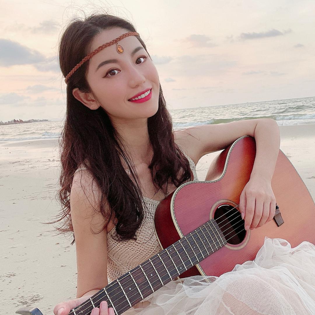 小阿娇（回国追星Nic）