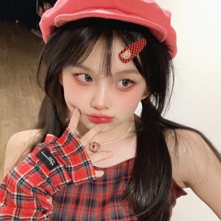 甜莓莓.