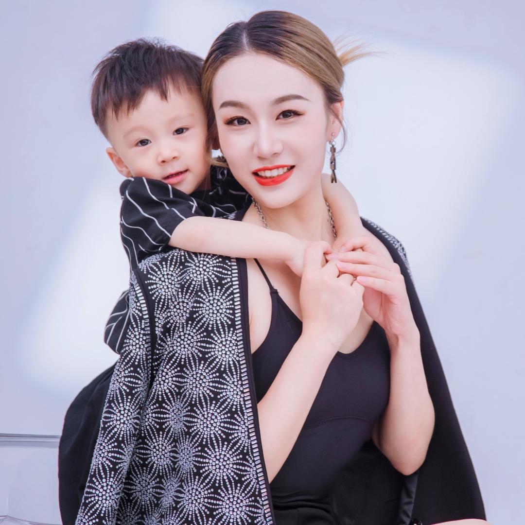 奥特曼麻麻