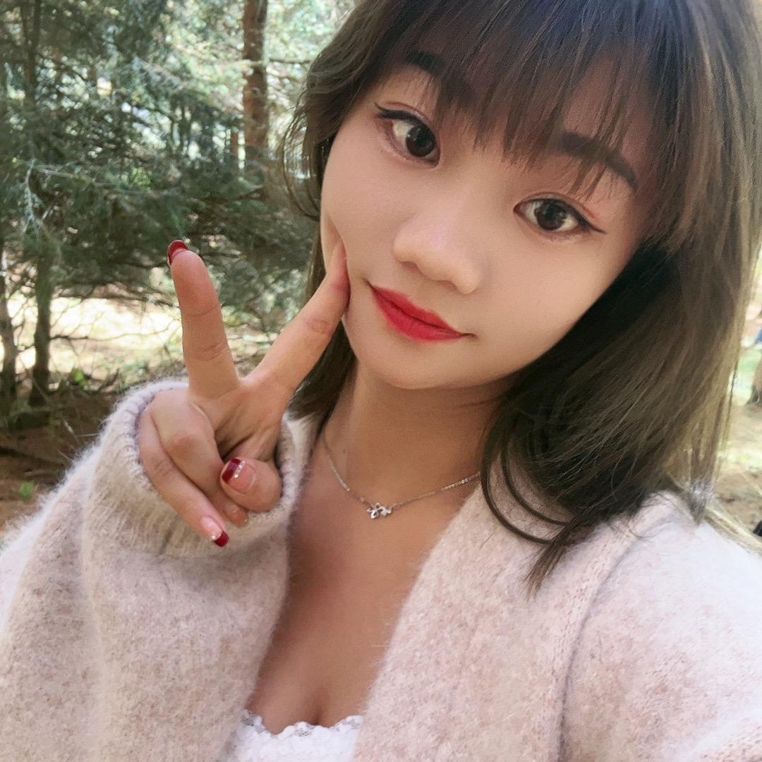 李菇凉
