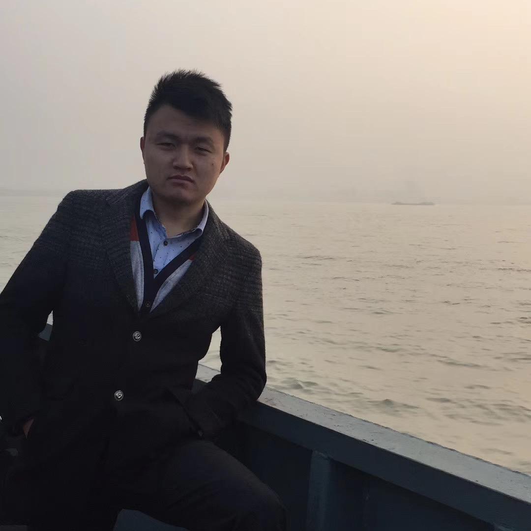 下余村村长的小秘书